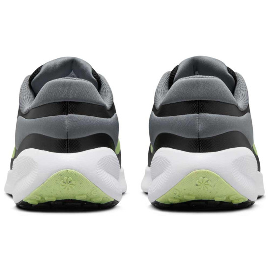 Nike Revolution 7